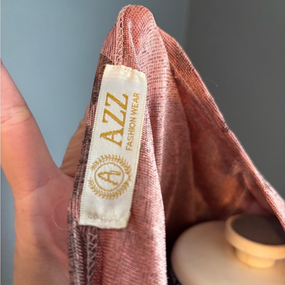 Rust and Copper Diamond Pattern Women's Top - Picture 3 of 3